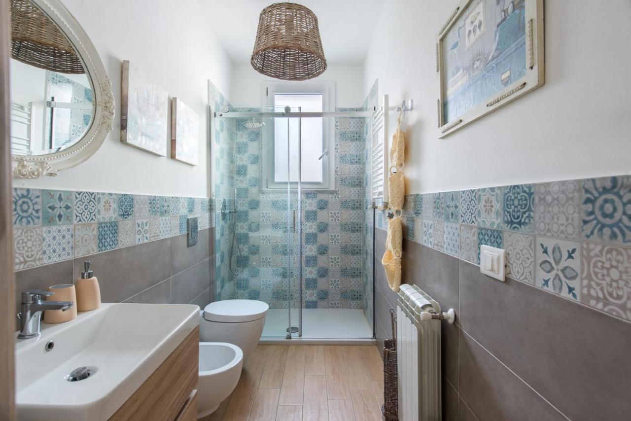Apartment Cinzia-150 Mt From The *