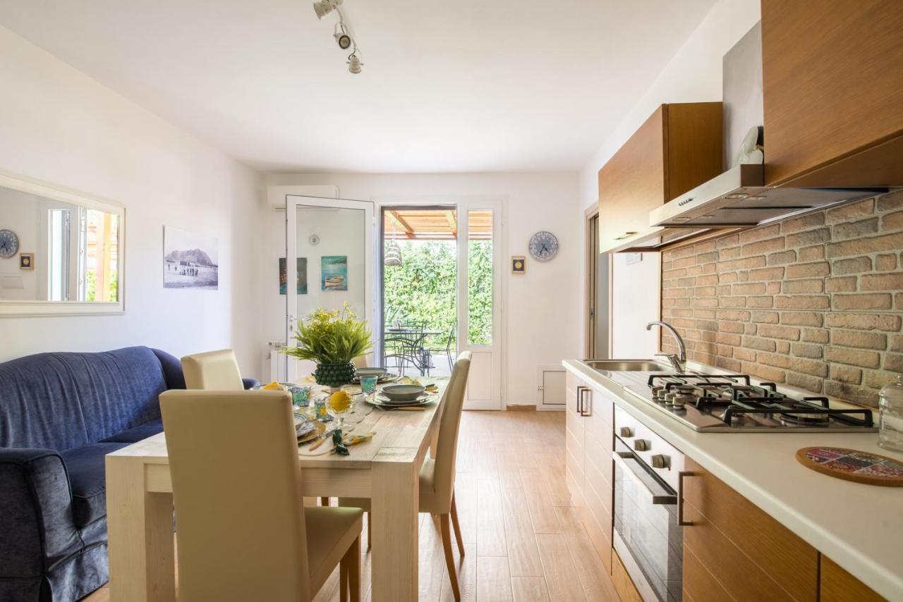 Apartment Cinzia-150 Mt From The